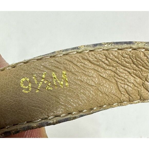 VANELi Gold Metallic Snakeskin Wedge Sandals 
Size 9 1/2 - Picture 11 of 12